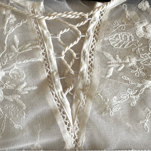 Vintage America Blues Womens Mona Embroidered Mesh Top Lace Up Sz L Sheer Lace - Picture 4 of 9